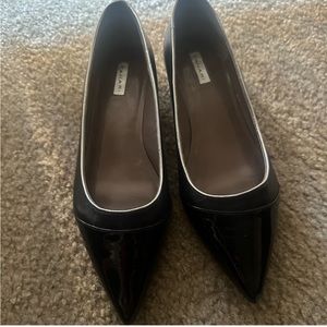 TAHARI shoes Sz. 9